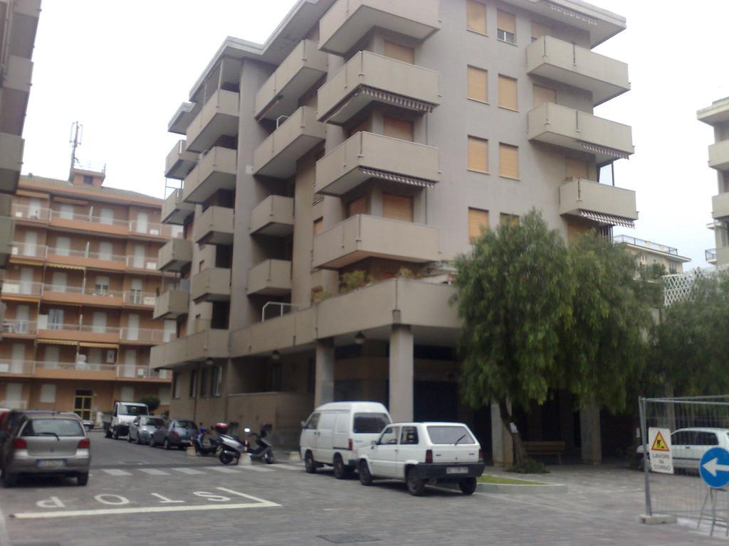 Appartamento A Marina dʼAndora Exterior foto